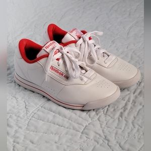 REEBOK Classic Kids Size 3 White sneaker